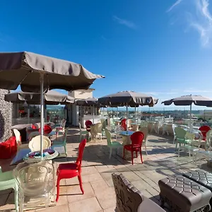 Romanico Palace 4*, Roma Italia